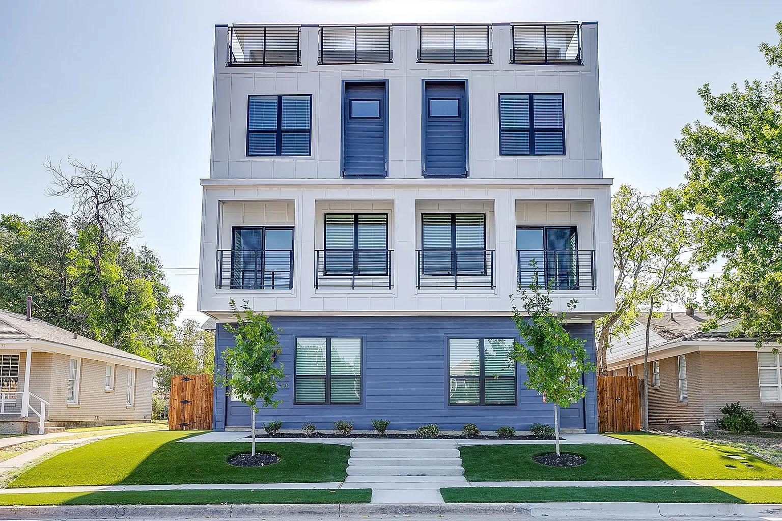 3141 McCart Ave