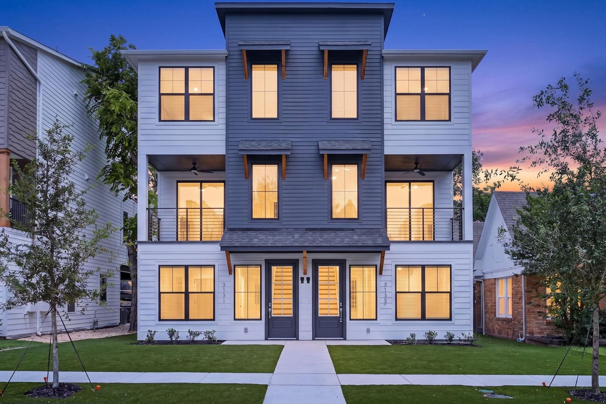 3133 Cockrell Ave