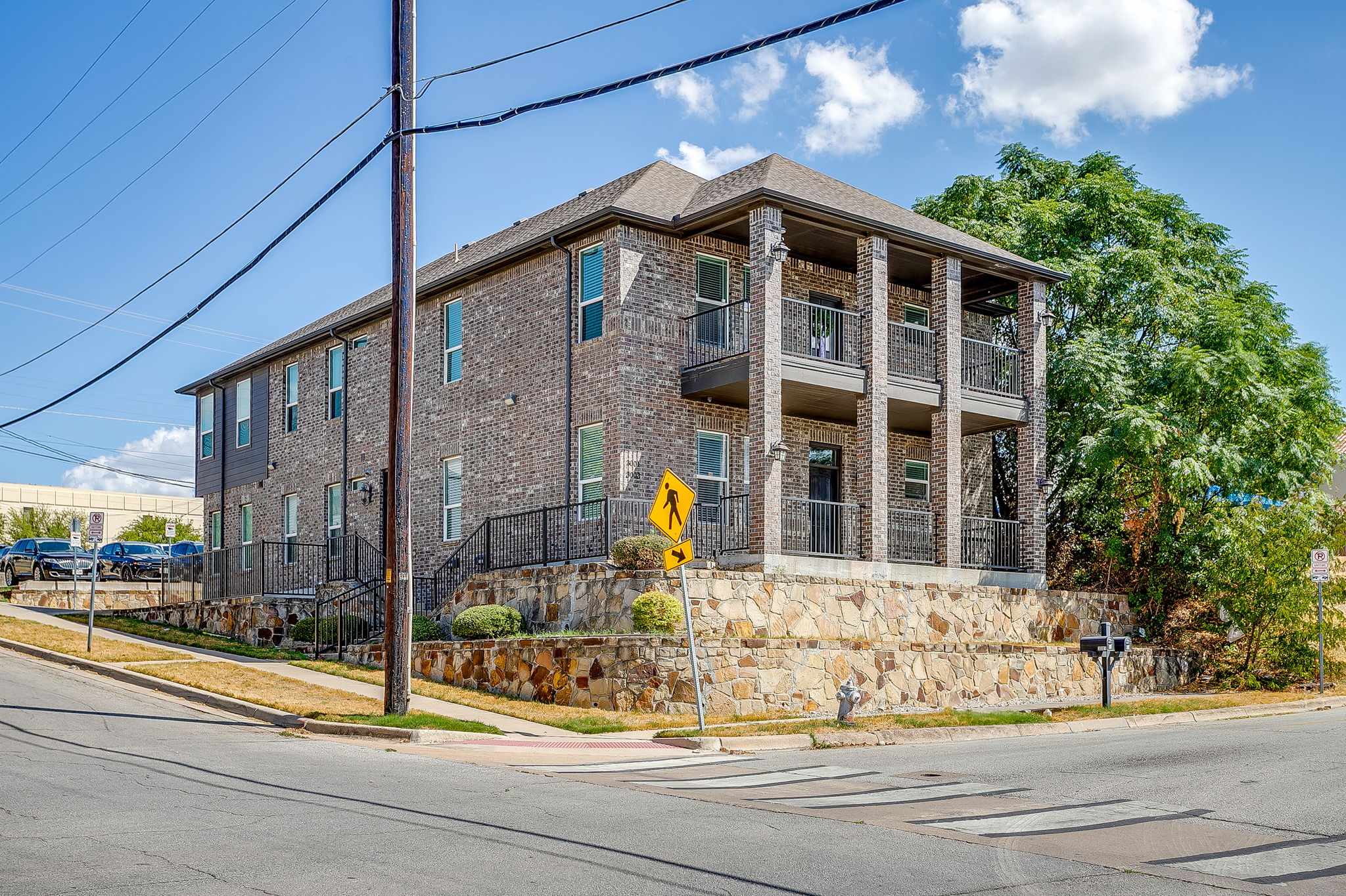 3003 McCart Ave