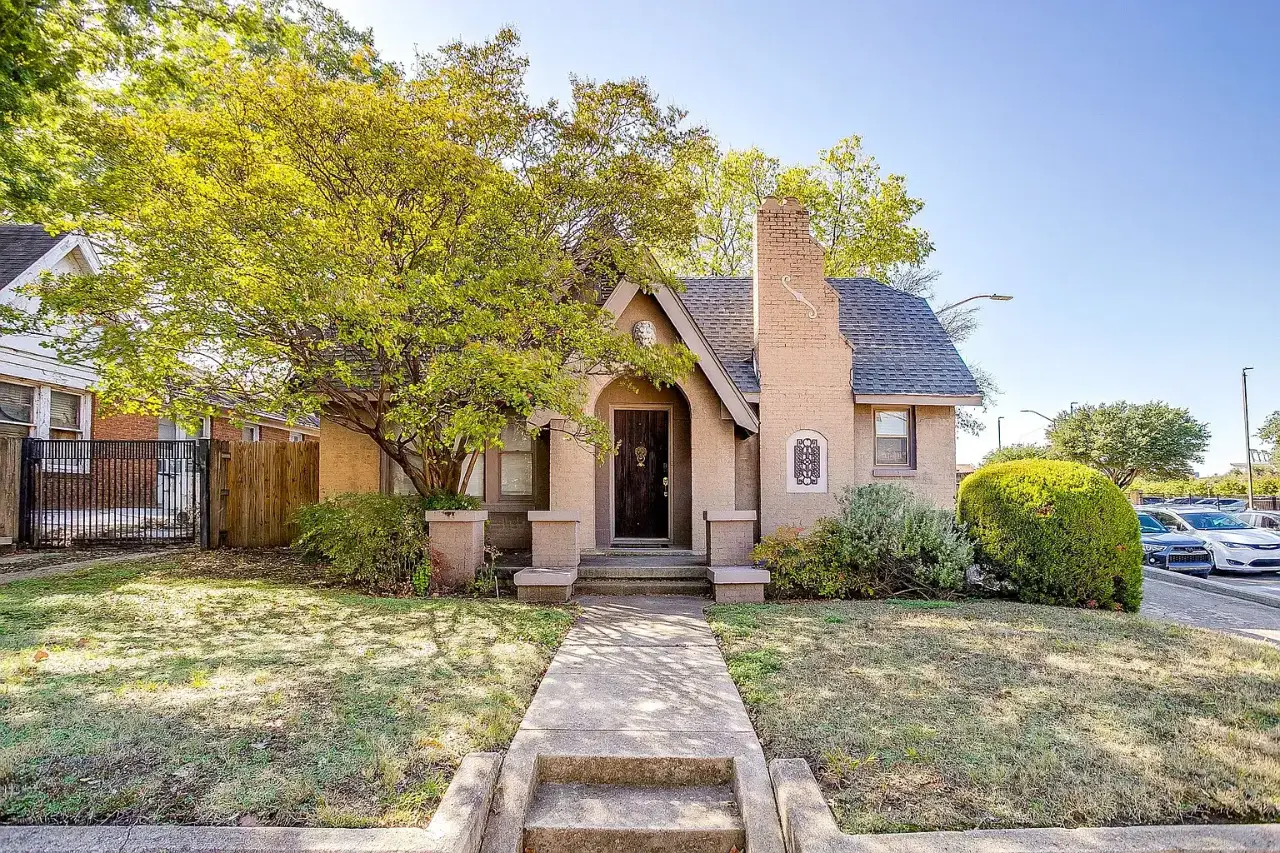 3104 Wabash Ave