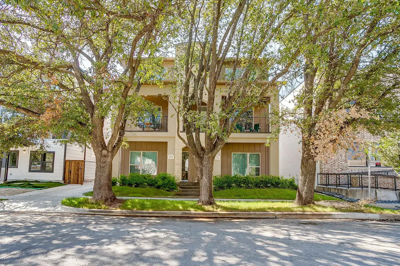 3118 Greene Ave
